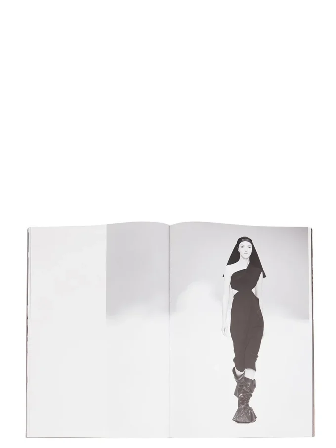 RICK OWENS – BÖCKER BOOK-RIZZOLI-RICK-OWENS
